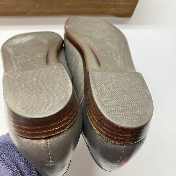 SAS Penny Loafers Slip On Shoes Metallic Gold Leather Womens Size 8.5 N - Picture 12 of 15